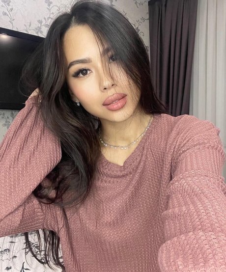 sweet lina lee pornostar hd foto