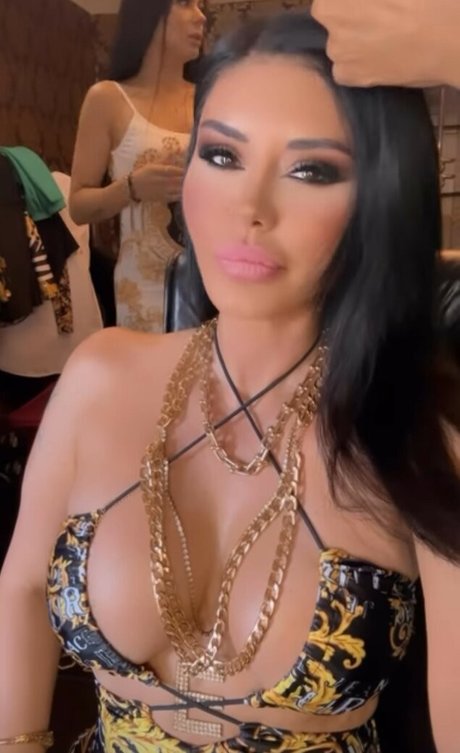 Ebru Polat perfekte porno galerien