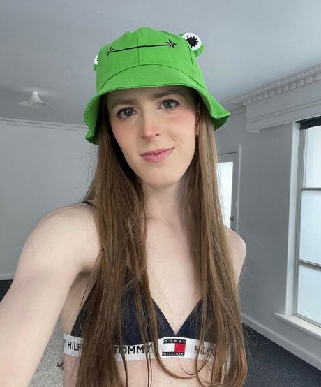 lilhyper schöne pornostar foto