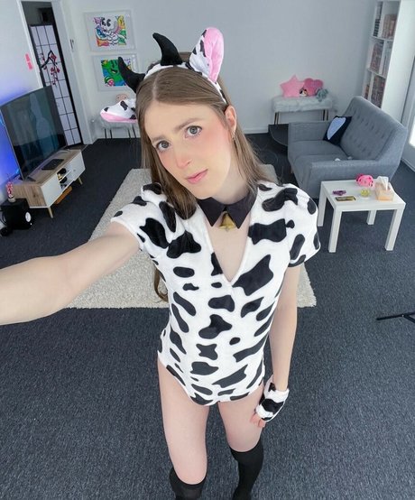 lilhyper schauspielerin nacktheit galerie