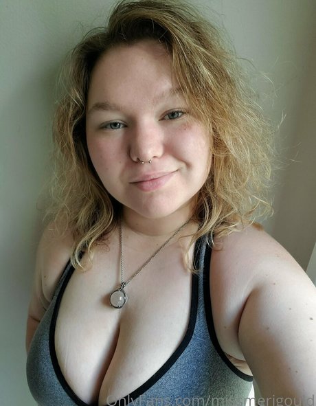 MissMeriGould hd nackt foto