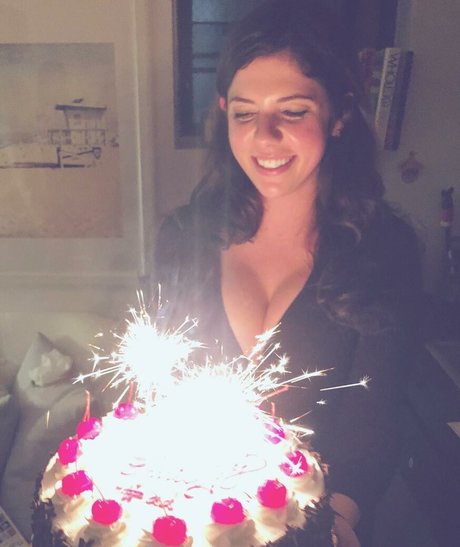 Emily H Barry pornographische pornostar bild