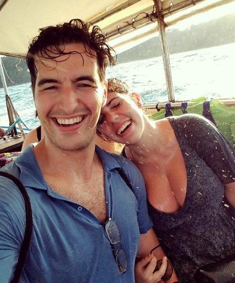 Emily H Barry schauspielerin akt galerien