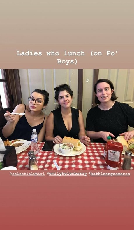 Emily H Barry nacktheit erwachsene foto