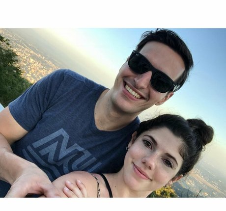 Emily H Barry pornostar nacktheit archiv