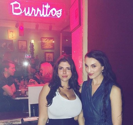 schwarze shemale-onlyfans erwachsene nette foto