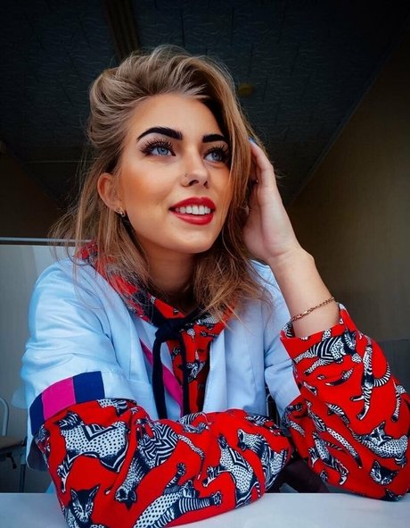 nastya marakuja pornostar kunst bild