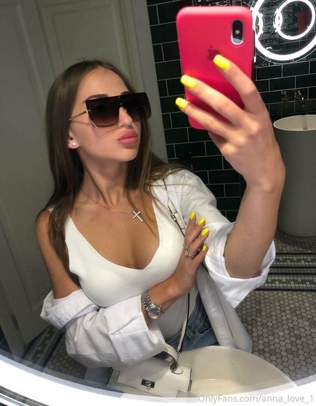 anna love 1 top nacktheit foto