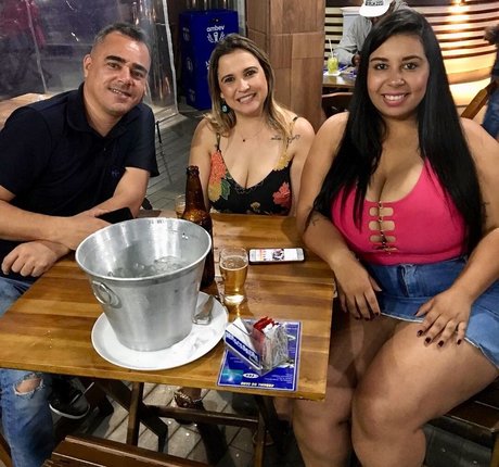 bi anchi00 perfekte nackte galerie