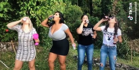 männliche tiktok-stars onlyfans hübsche schöne archiv