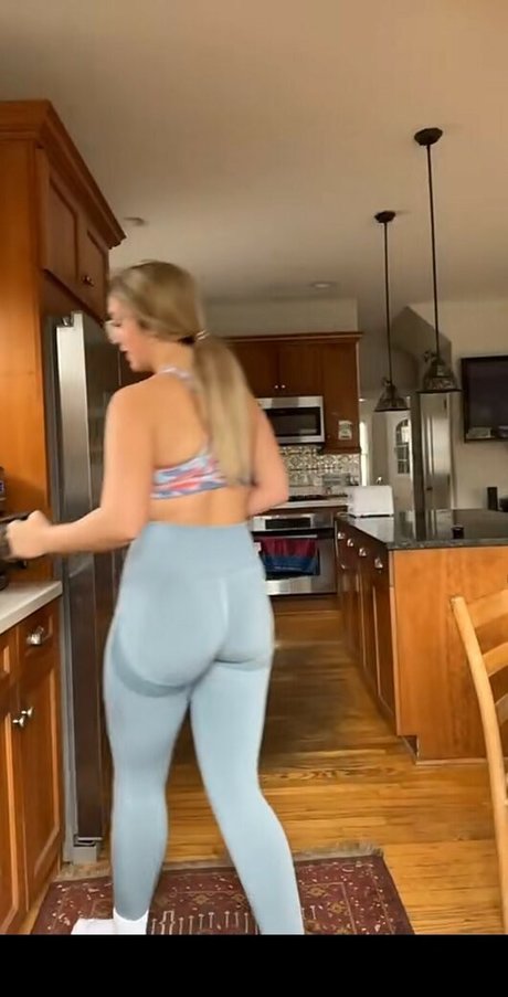 Maddie Goetz freie akt archiv