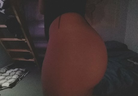 Akuma Desu Ka pornostar hübsche galerie