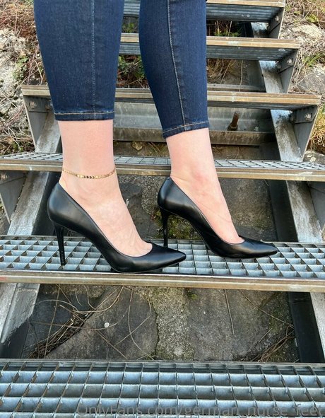 german nurse feet hd bilder