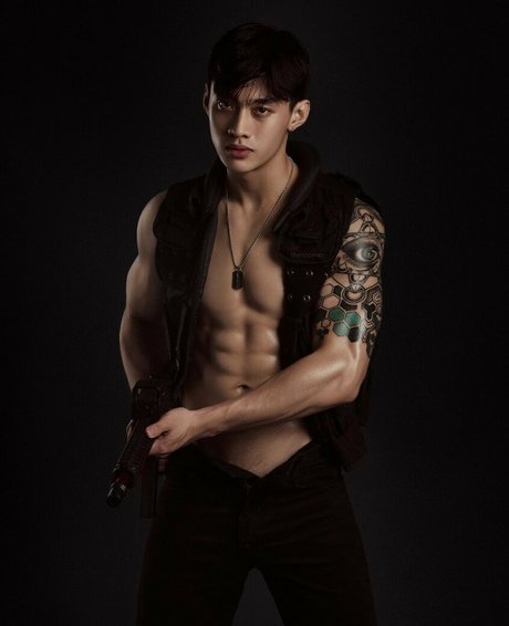 thetcornervn model nackt bilder