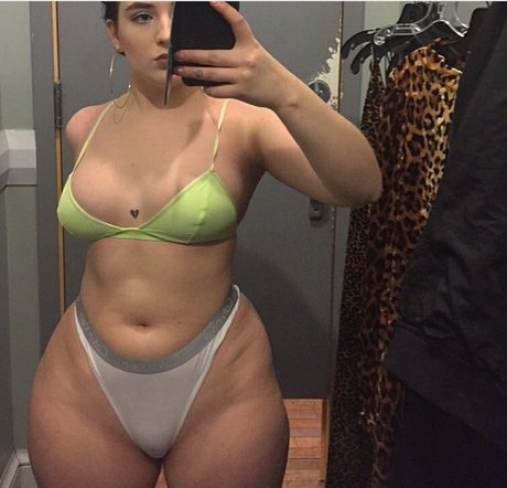 sadgalbri nette foto