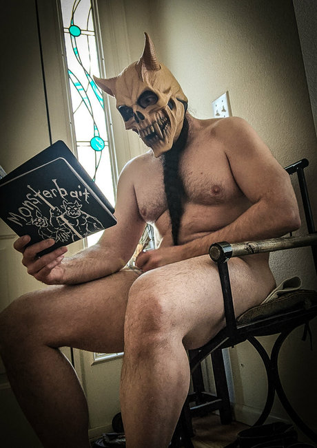 monsterbait nacktheit beste bild