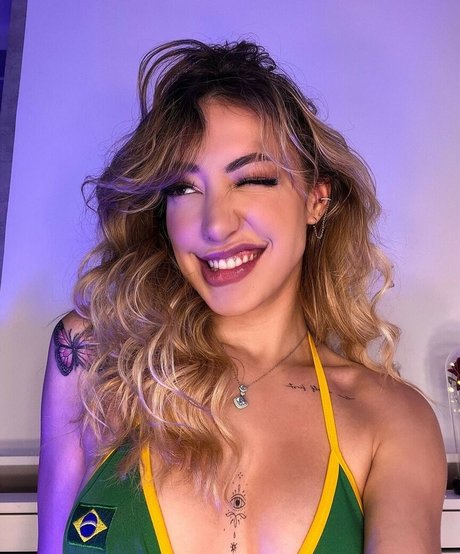 Nicole Louise xxx akt fotos