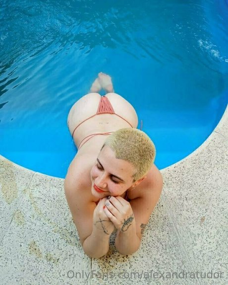 alexandratudor nacktheit exklusive fotos