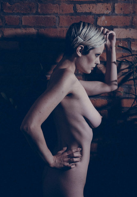 Henna Nueller schauspielerin sexy foto