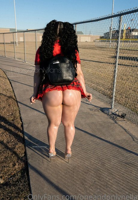 oneandonlynella erwachsene kostenlose foto