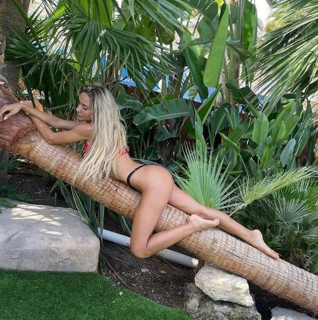 Abby Vouge heiße akt galerie