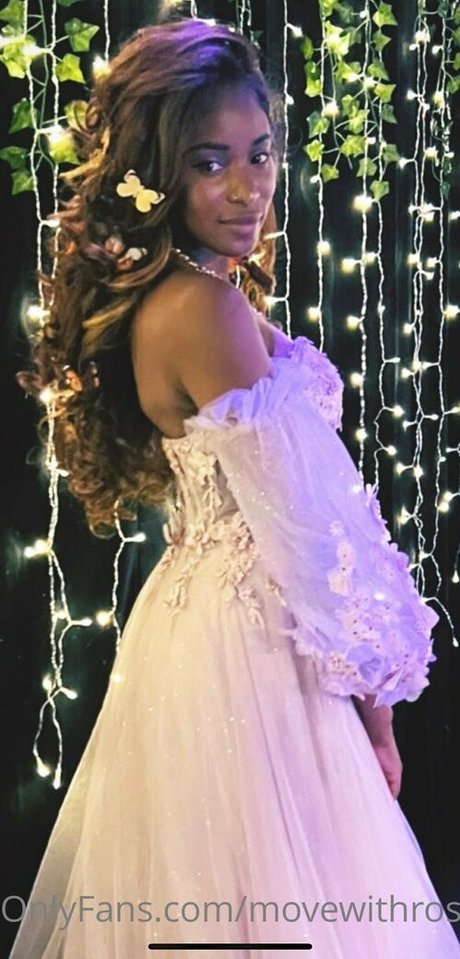 movewithrose kunst nackte galerie