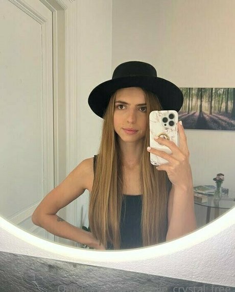 emelie crystal free hd erotische bilder