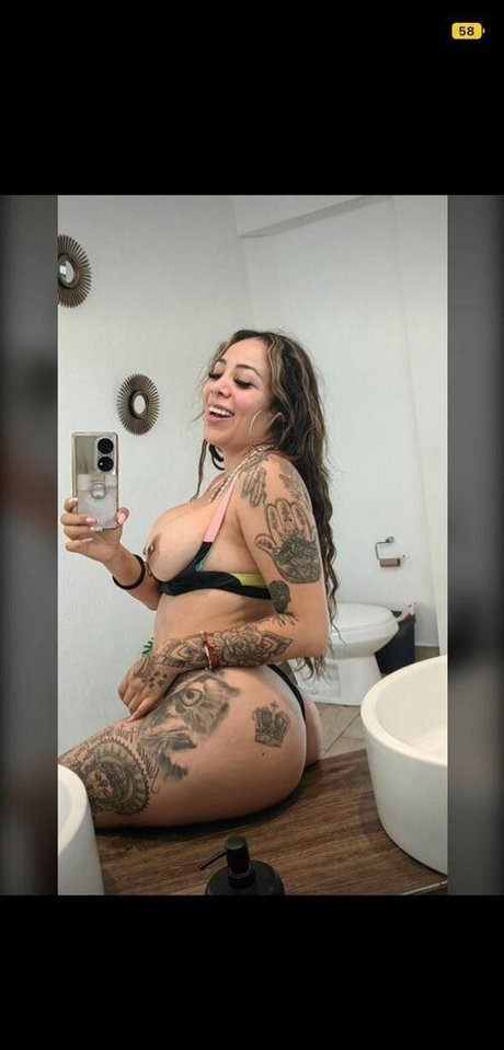 Pamela Carbajal top hübsche bild