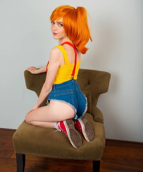 MoonLadyTay schauspielerin nackt fotos