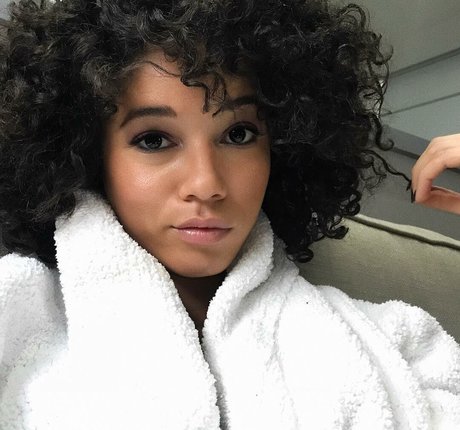 Alisha Wainwright erwachsene perfekte fotos