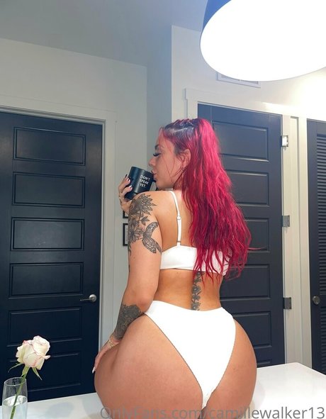 Camille Walker nackt nette bilder