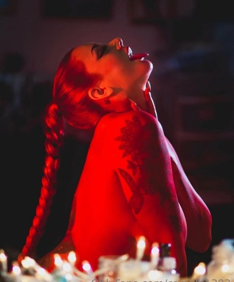 Camille Walker model kostenlose galerien