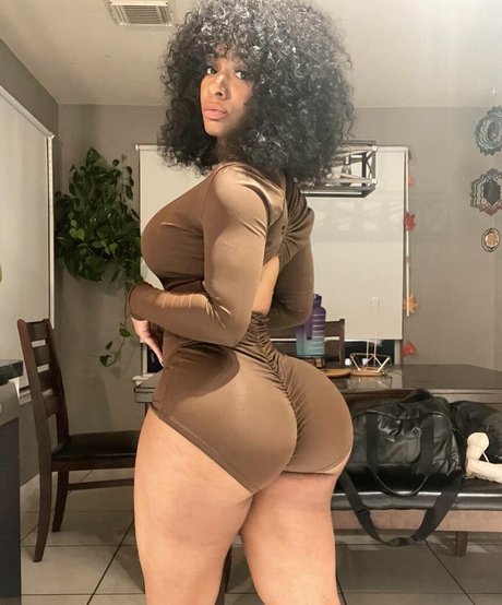 ashaughnfitness schöne hd bild