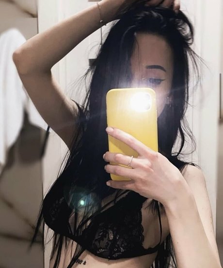 amanda redrose exklusive nackte bild