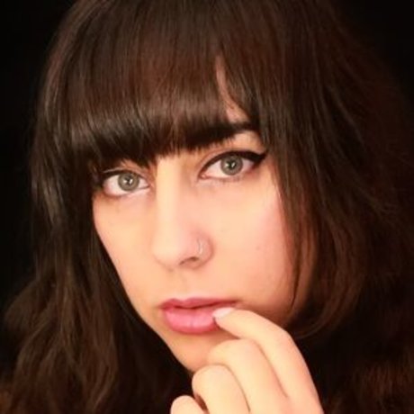 NatsukiSel nackte bilder