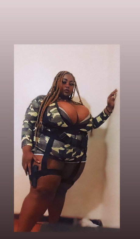 mamamioshye beste exklusive bild