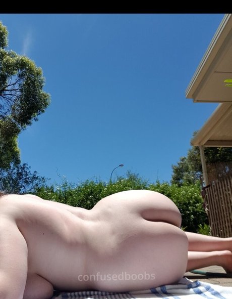 confusedboobs schöne nackt foto