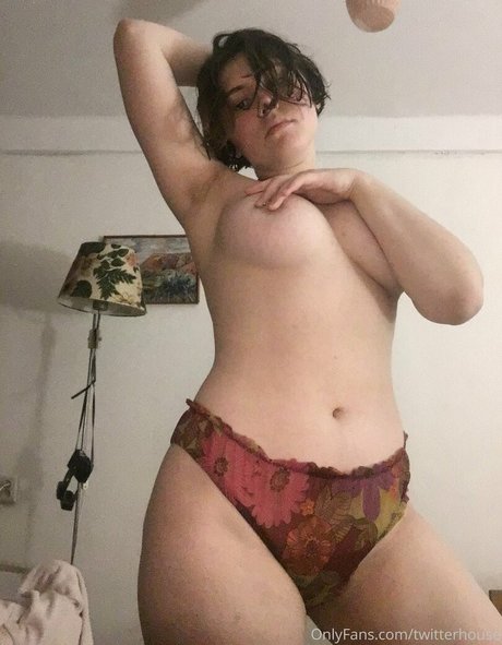 twitterhouse nackt xxx bild