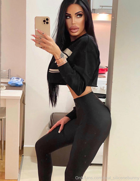 real siliconebunny freie top foto