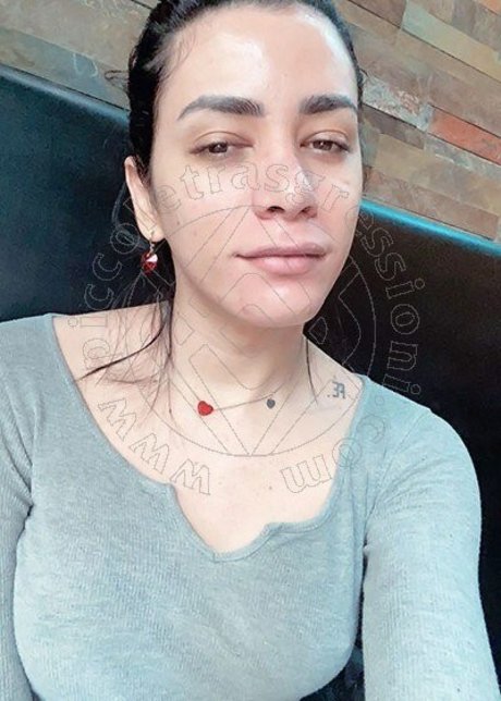 Nicole Lonning exklusive galerien