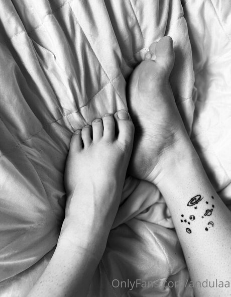 andulaa kunst nackte bild