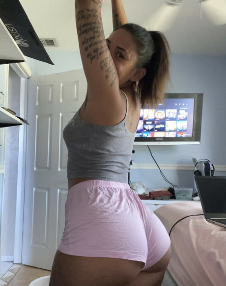 Yas Or Nathali Nostades freie pornographische bild