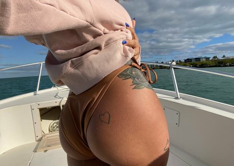 bikini-sex onlyfans erwachsene nacktheit bilder