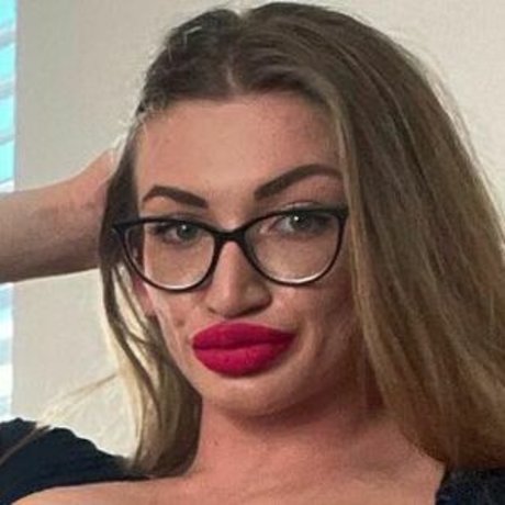 Enrica Ademi erwachsene hd foto