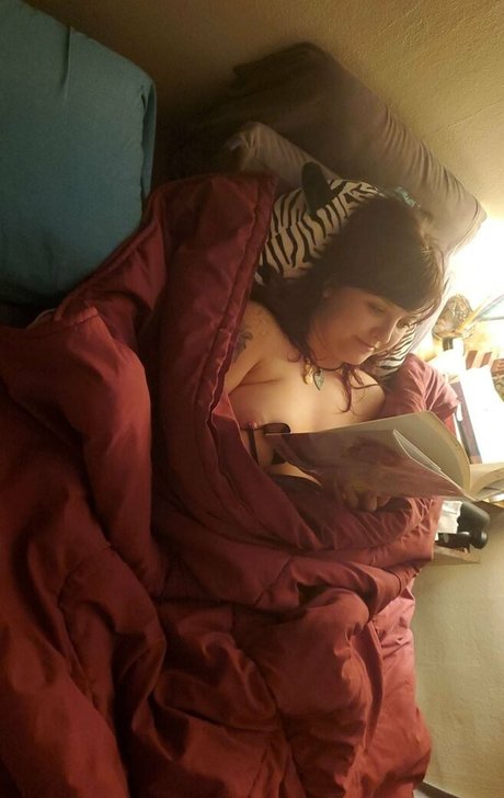 missundercoverthang pornostar schöne foto