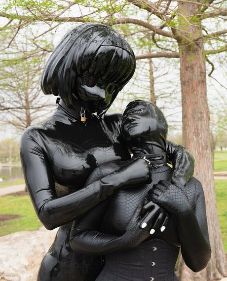 dollified hübsche akt archiv