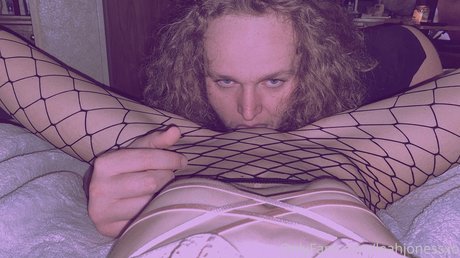 leahjonessxo kunst nackte bild