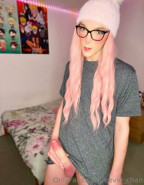 eevie chan nackt kostenlose galerie