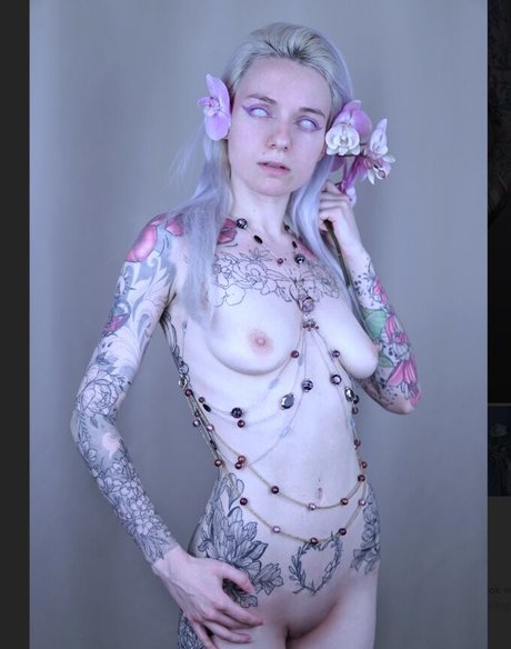 inkedlolita sexy schöne bild
