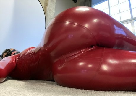 Ravyn Alexa beste exklusive bild